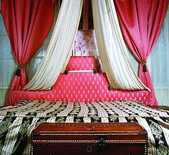 Trivia Antique 3* Sofia