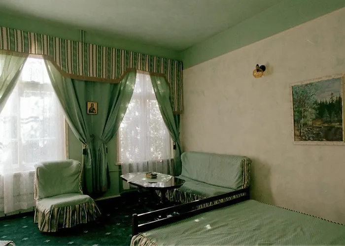 Hotel Trivia Antique 3*