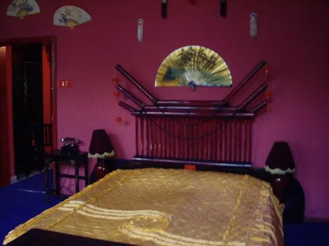 Hotel Trivia Antique 3*