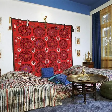 Trivia Antique